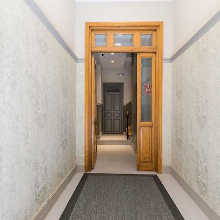 Feelathome Madrid Suites Apartments Extérieur photo
