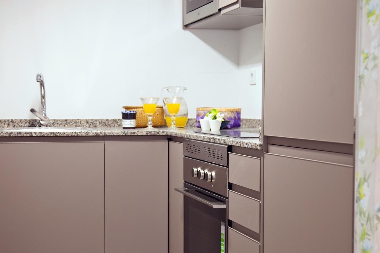 Feelathome Madrid Suites Apartments Extérieur photo
