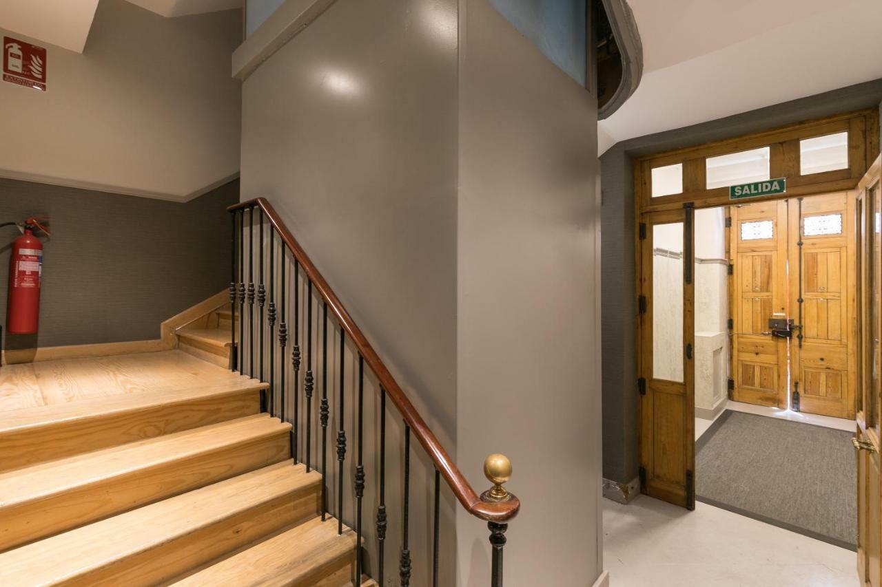 Feelathome Madrid Suites Apartments Extérieur photo