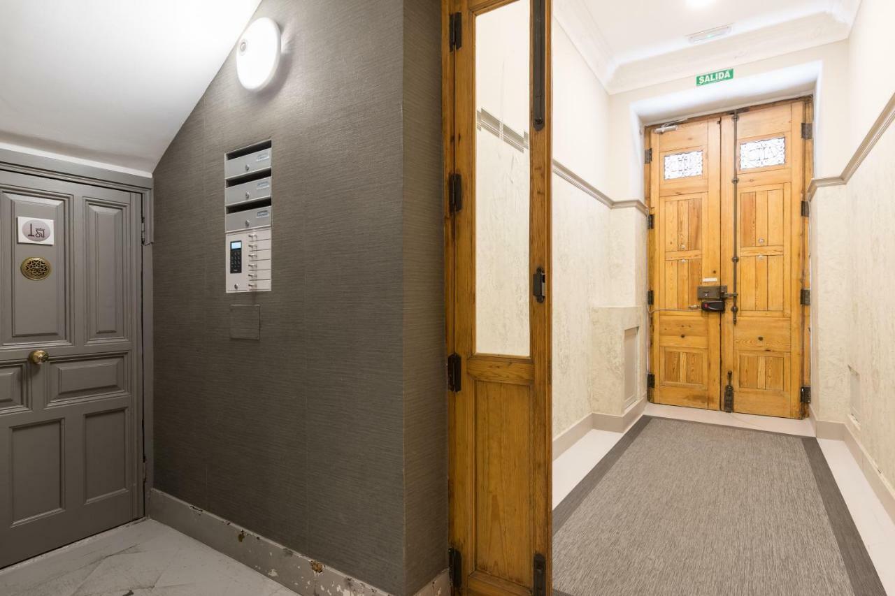 Feelathome Madrid Suites Apartments Extérieur photo